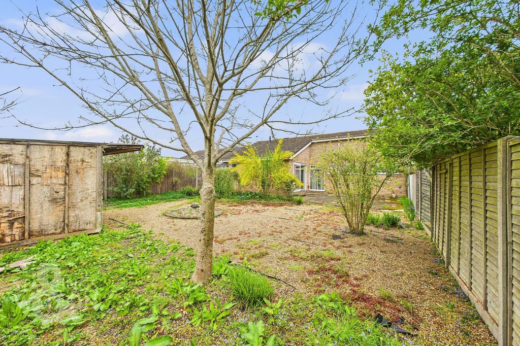 Property photo 3 of 23