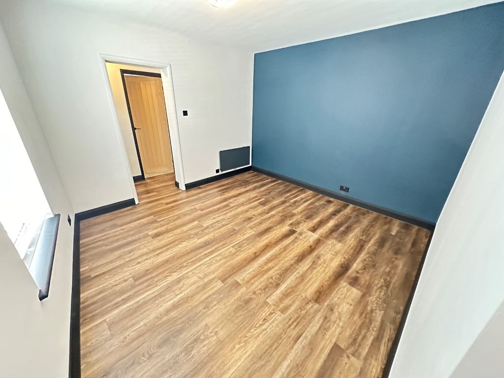 Property photo 3 of 8 3474633