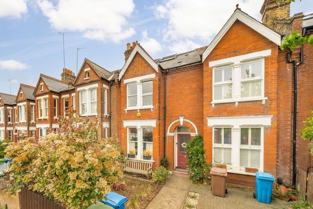 Property photo 1 of 9