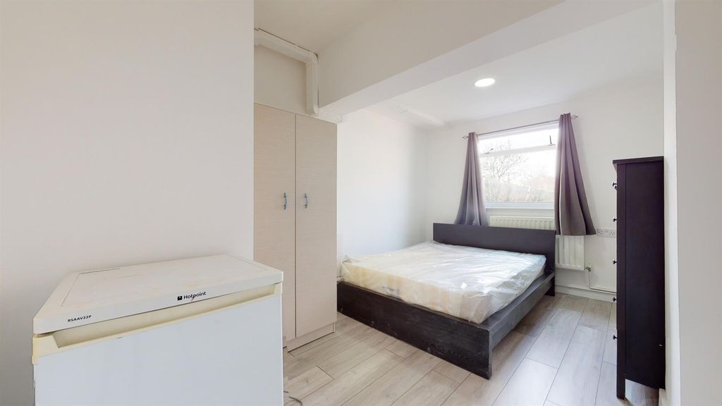 Property photo 1 of 7 63E11A8E447628652Ab60B70_8248040F79Be5A87Eefa4721E