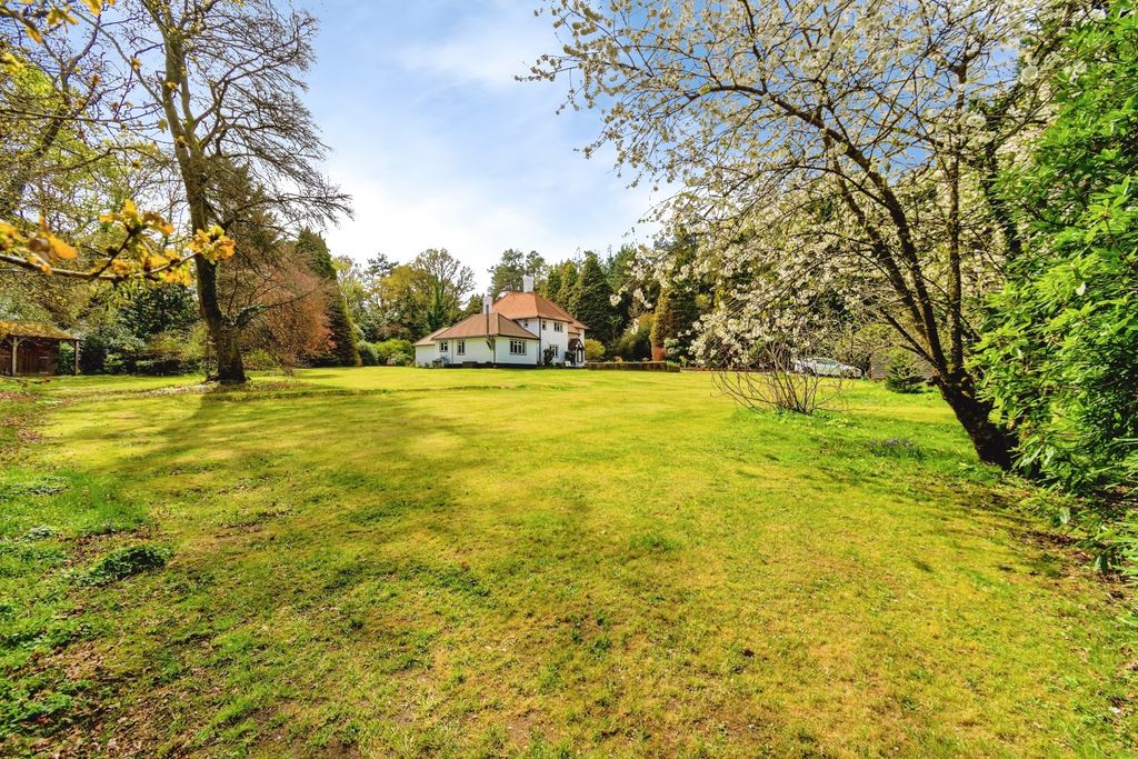 Property photo 2 of 33 Pbox-Img.Jpg