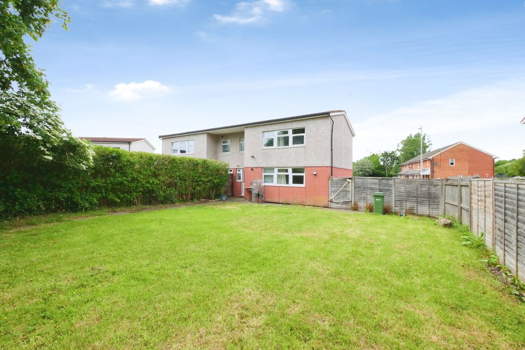 Property photo 2 of 19 Pnmb0273