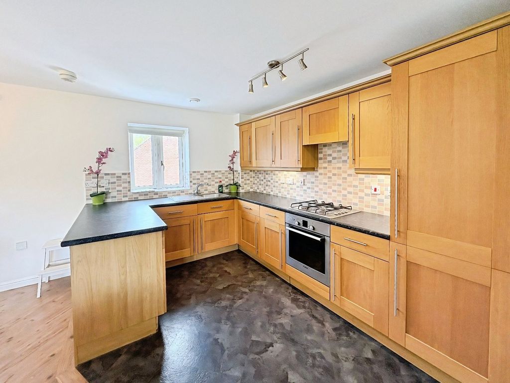 Property photo 3 of 15 Picture No. 34