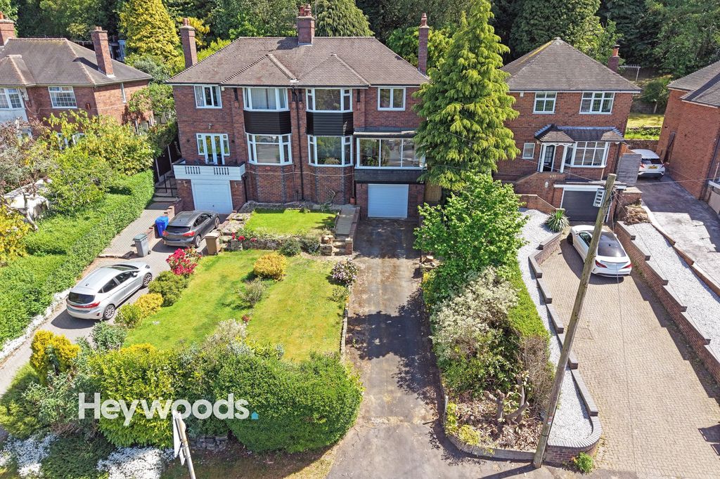 Property photo 1 of 42