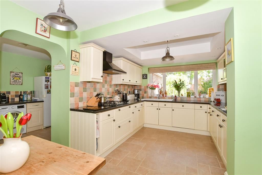 Property photo 2 of 13 Kitchen