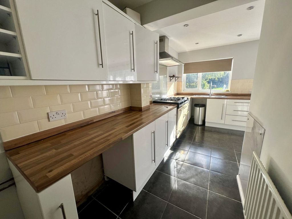 Property photo 3 of 9 Photograph