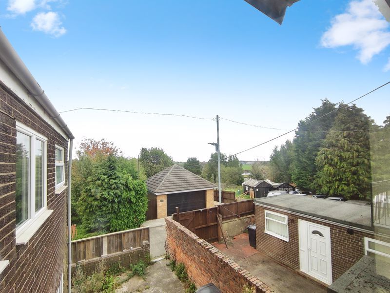 Property photo 3 of 7 Photo 7