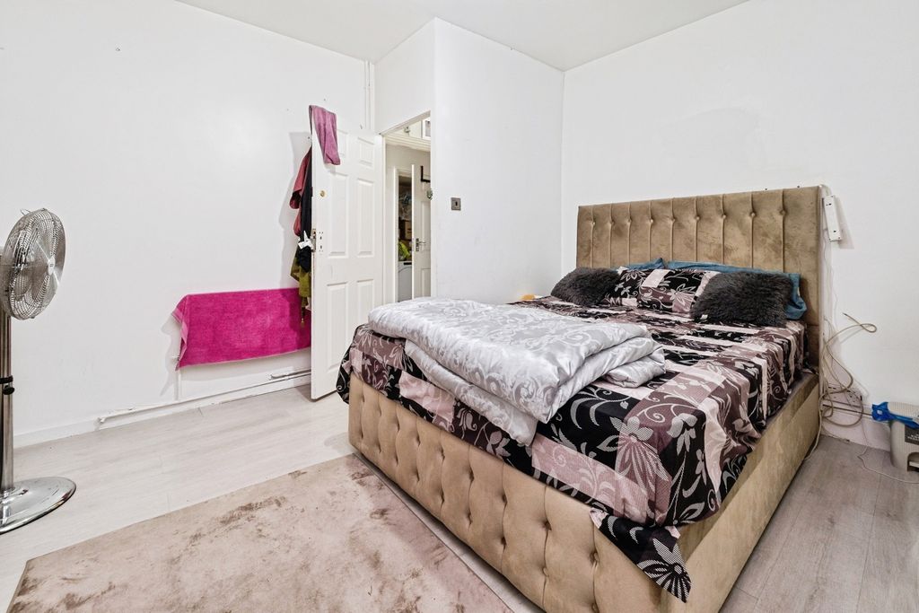 Property photo 2 of 14 Pbox-Img.Jpg