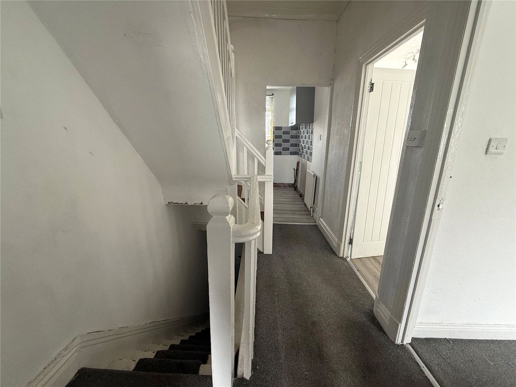 Property photo 2 of 8 Picture No. 05
