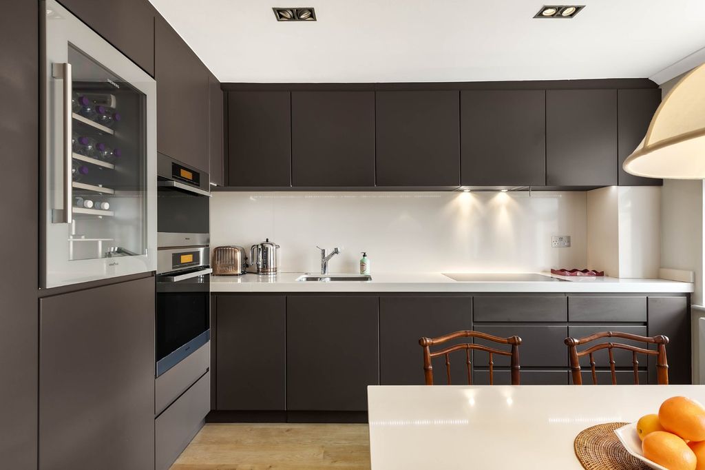 Property photo 2 of 16 Picture No. 50