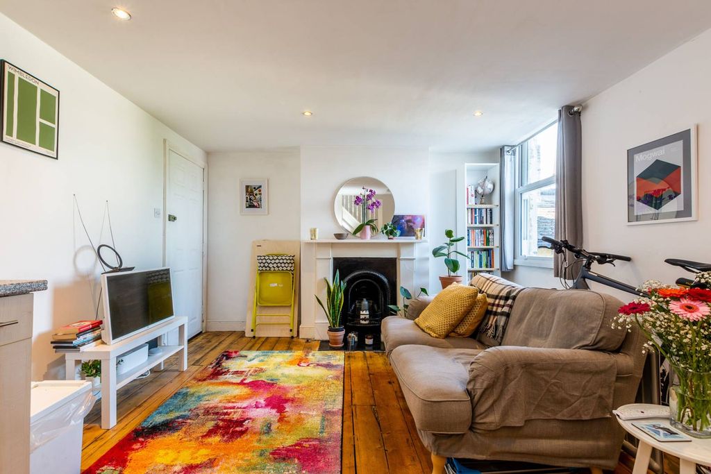 Property photo 1 of 5