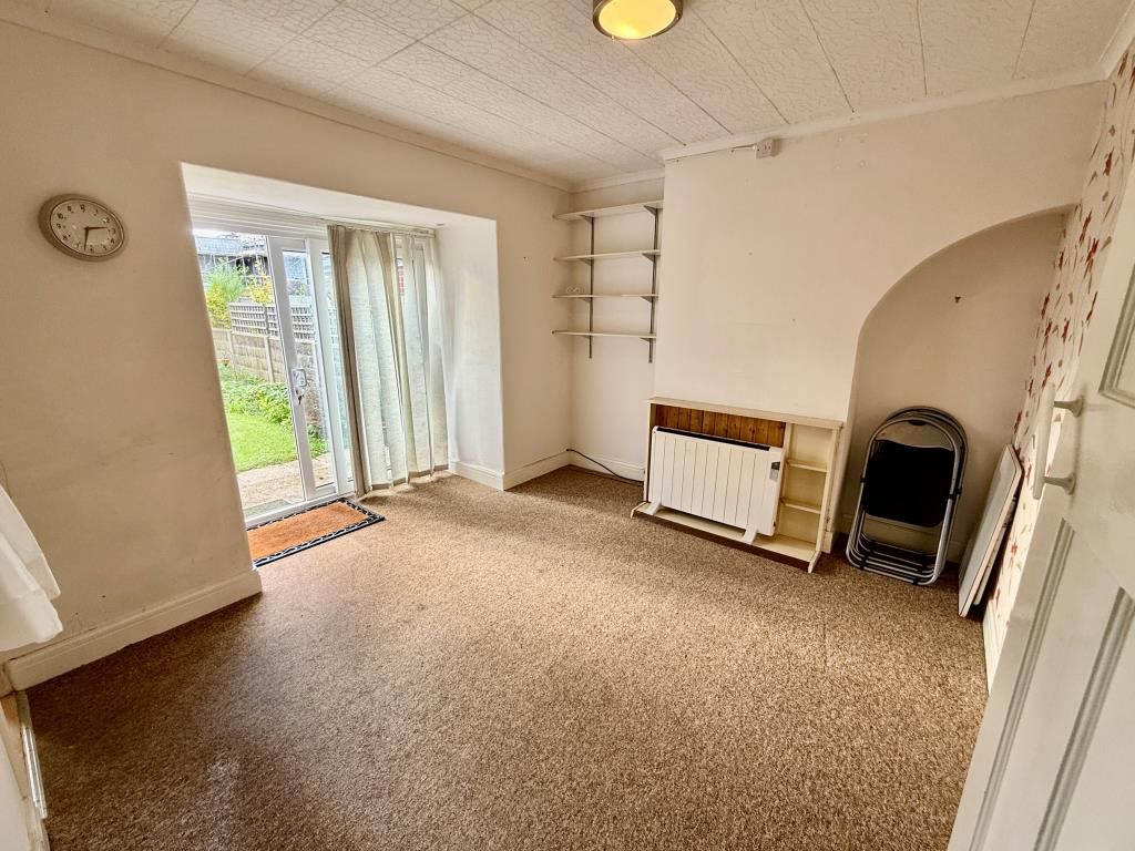 Property photo 3 of 11 Dining Room