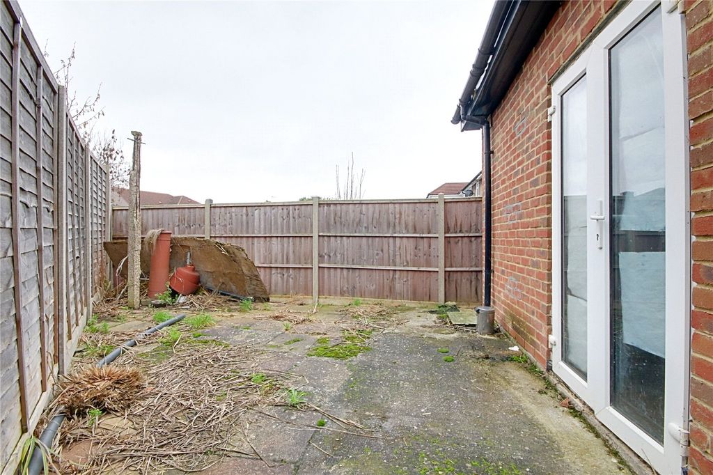 Property photo 2 of 16 Picture No. 13