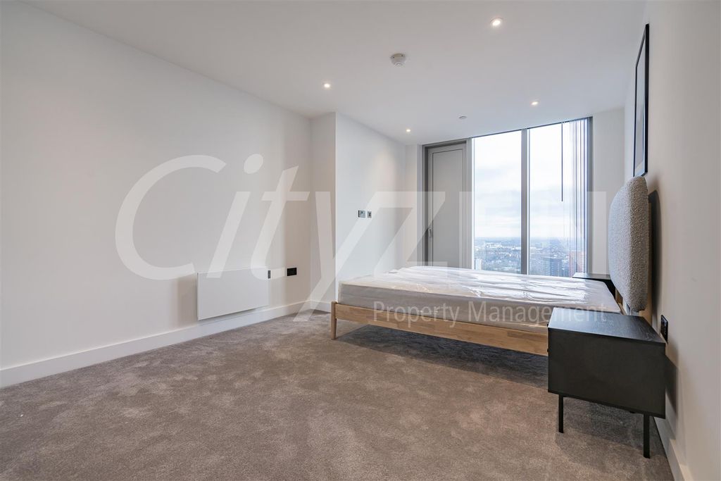 Property photo 3 of 19 Bedroom