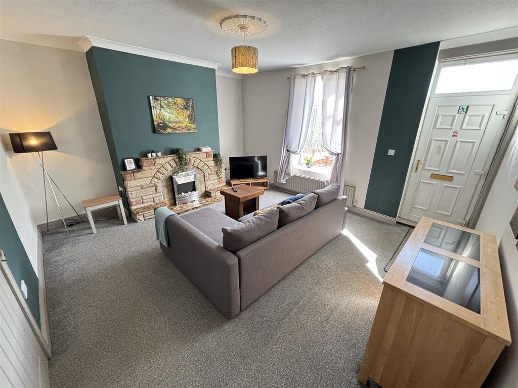 Property photo 2 of 15 Living Room