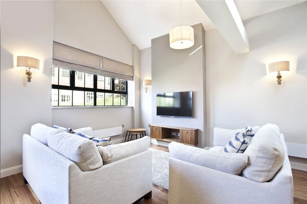 Property photo 2 of 12 Picture No. 02