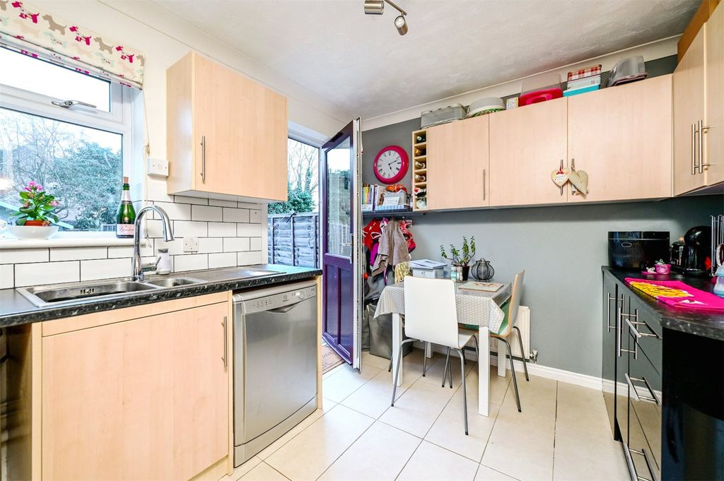 Property photo 3 of 9 Picture No. 15