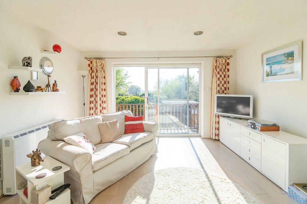 Property photo 3 of 33 A06A2296