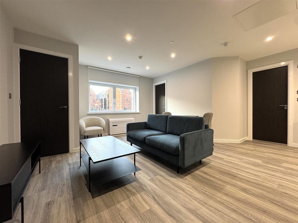 Property photo 3 of 13 Living Area Pic 9.Jpeg