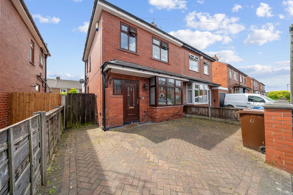 Property photo 1 of 24