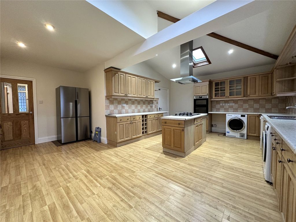 Property photo 1 of 11 Picture No. 40