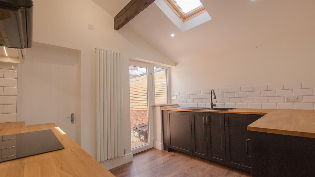 Property photo 3 of 7 Dsc05396.Jpg