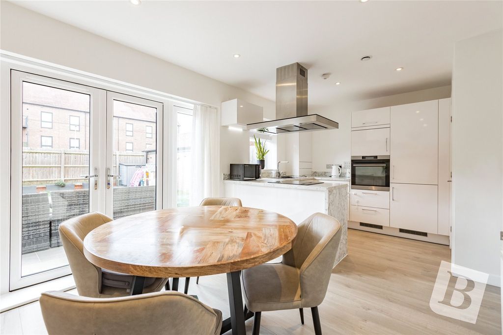 Property photo 2 of 14 Kitchen/Diner