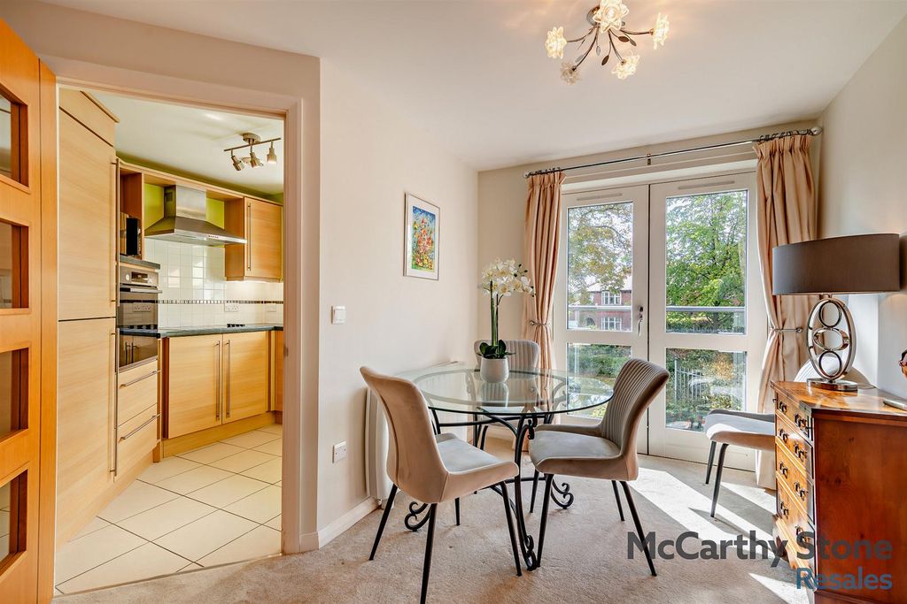 Property photo 2 of 26 8663728-Interior10-800.Jpg