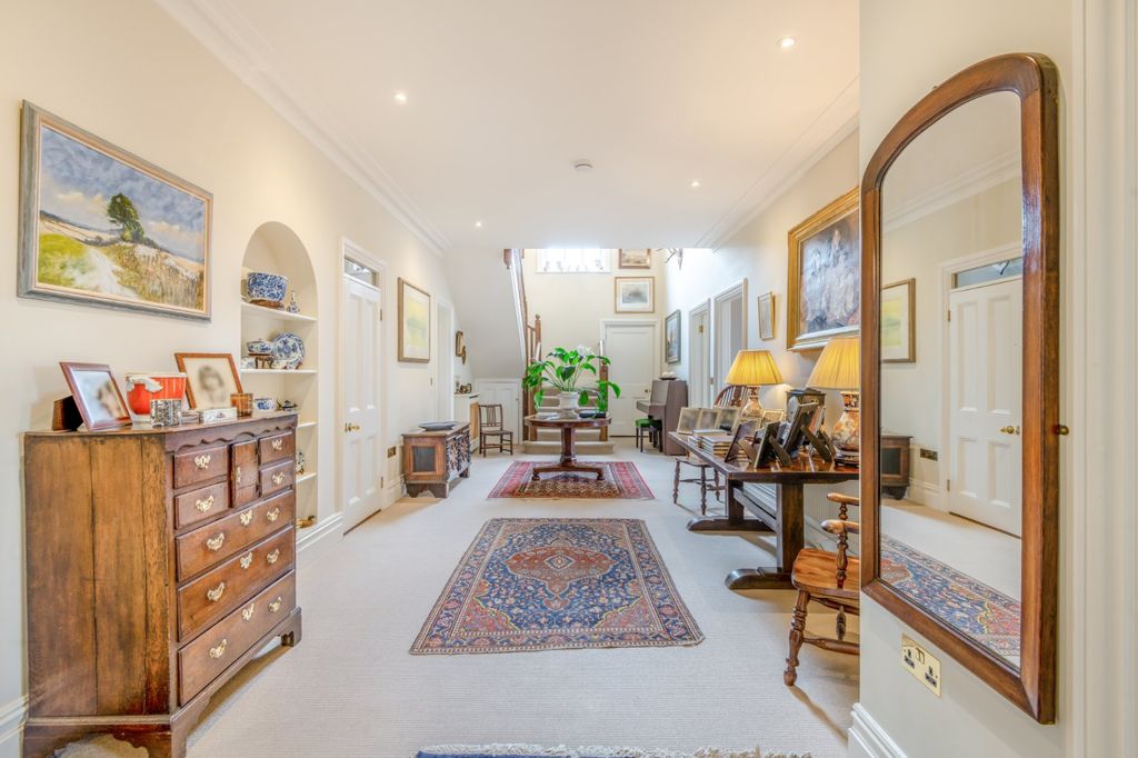 Property photo 2 of 27 Reception Hall