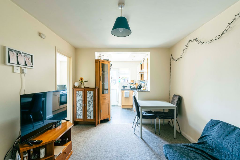 Property photo 2 of 16 Dsc04512-Hdr-2
