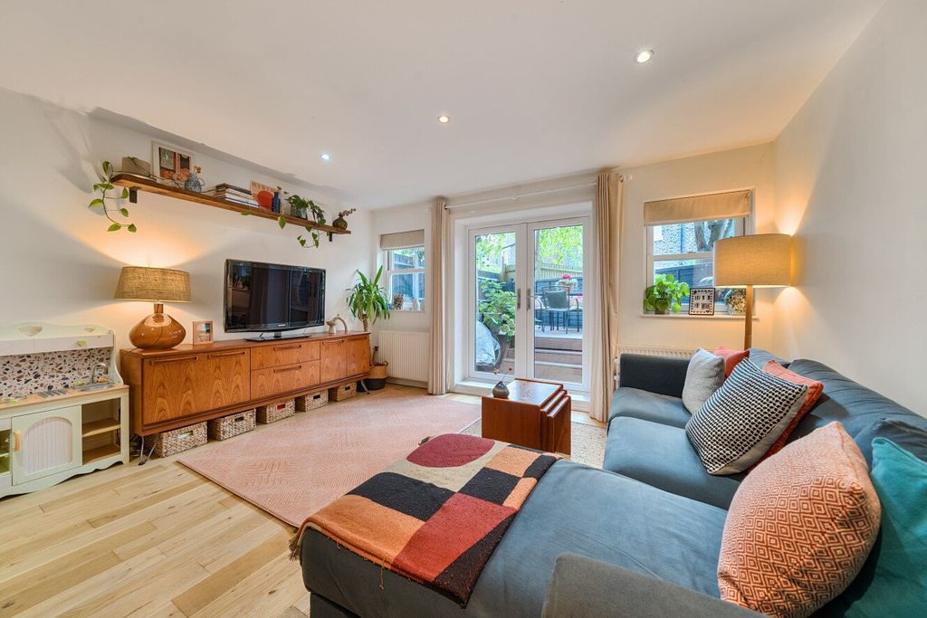 Property photo 2 of 15 Picture No. 07