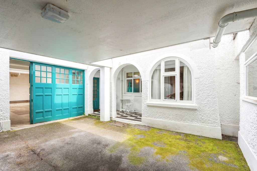 Property photo 3 of 20 Pbox-Img.Jpg