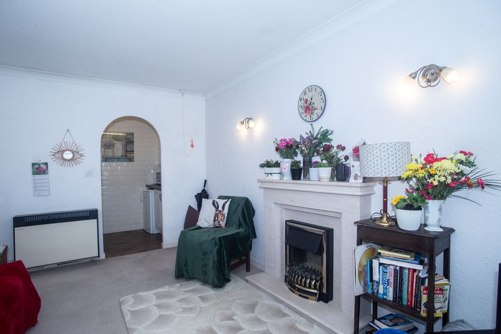 Property photo 3 of 18