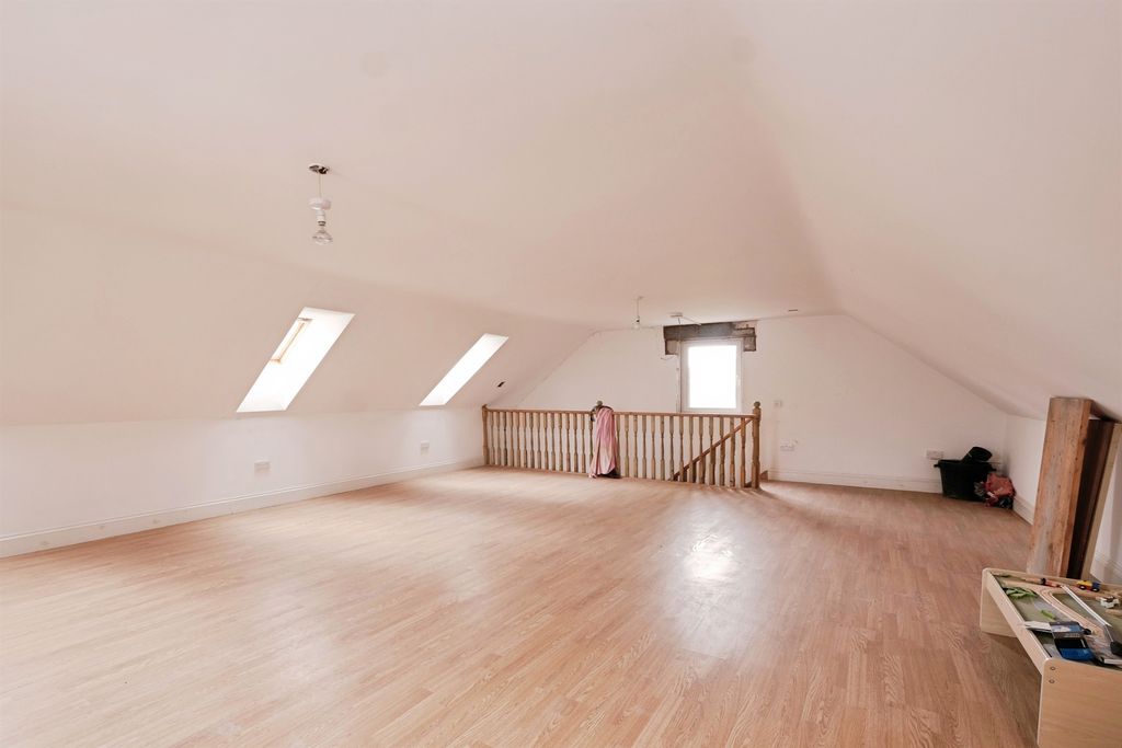 Additional image 20 of 5 bed semi-detached house for saleFolly Lane, Hereford HR1