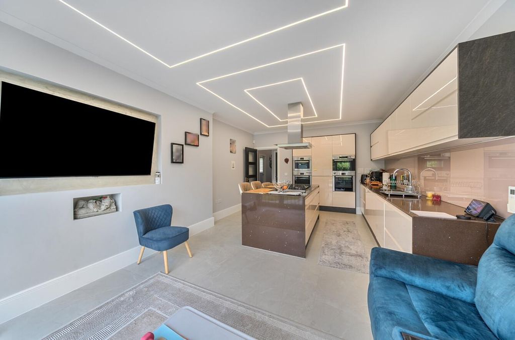 Property photo 2 of 13 Davidson Frost-Wellings, Dfw, Flora Close, Living