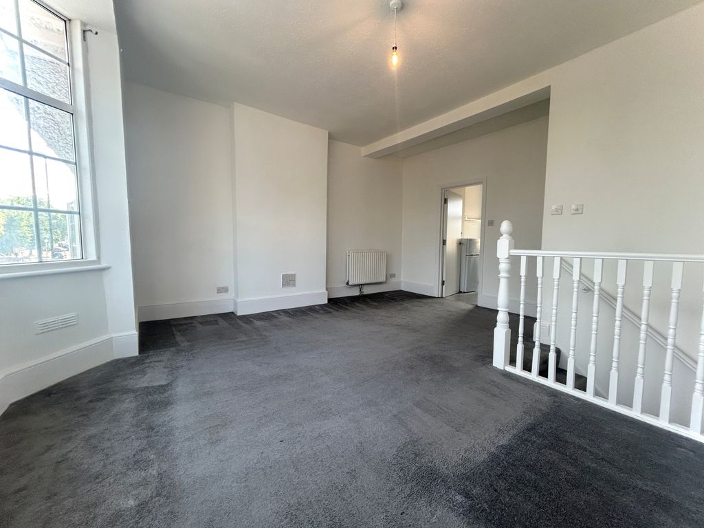 Property photo 3 of 12 2