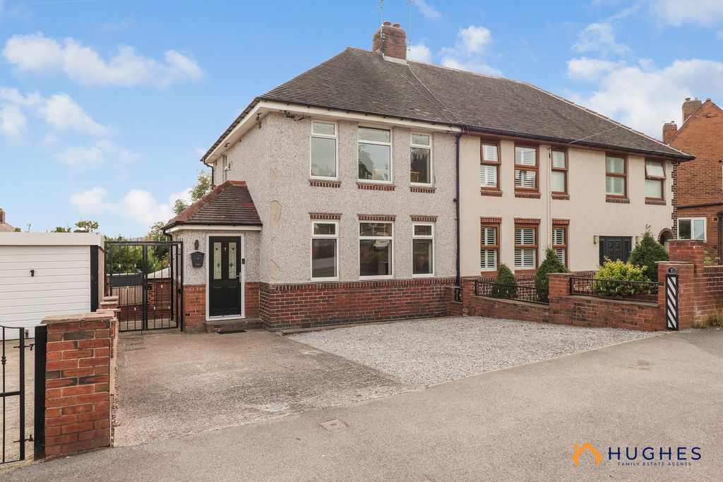 Property photo 1 of 31