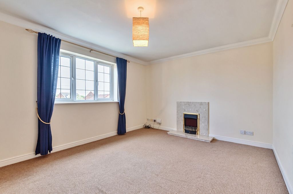 Property photo 2 of 9 1320616-7-6866963...