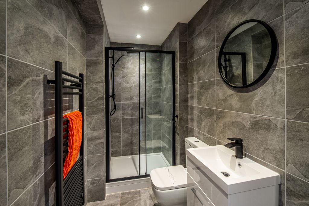 Property photo 2 of 9 Canning Place B212-005