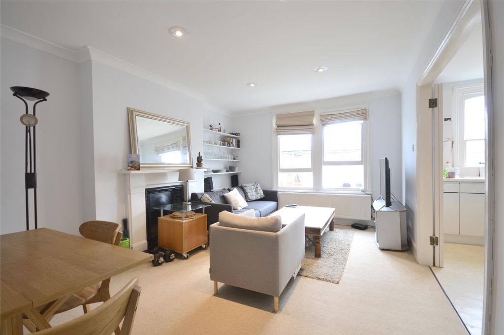 Property photo 1 of 6 Living
