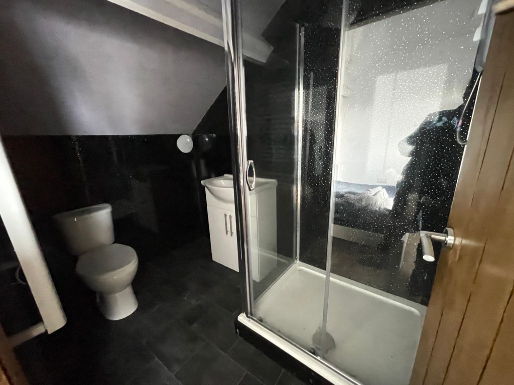 Property photo 3 of 4 Shower Room