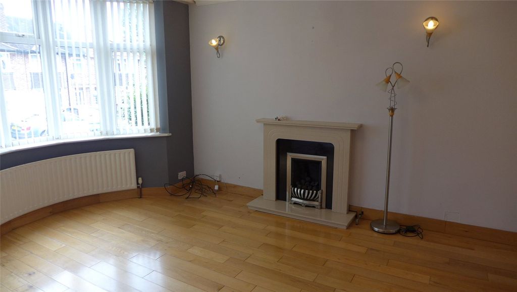 Property photo 3 of 18 Picture No. 02