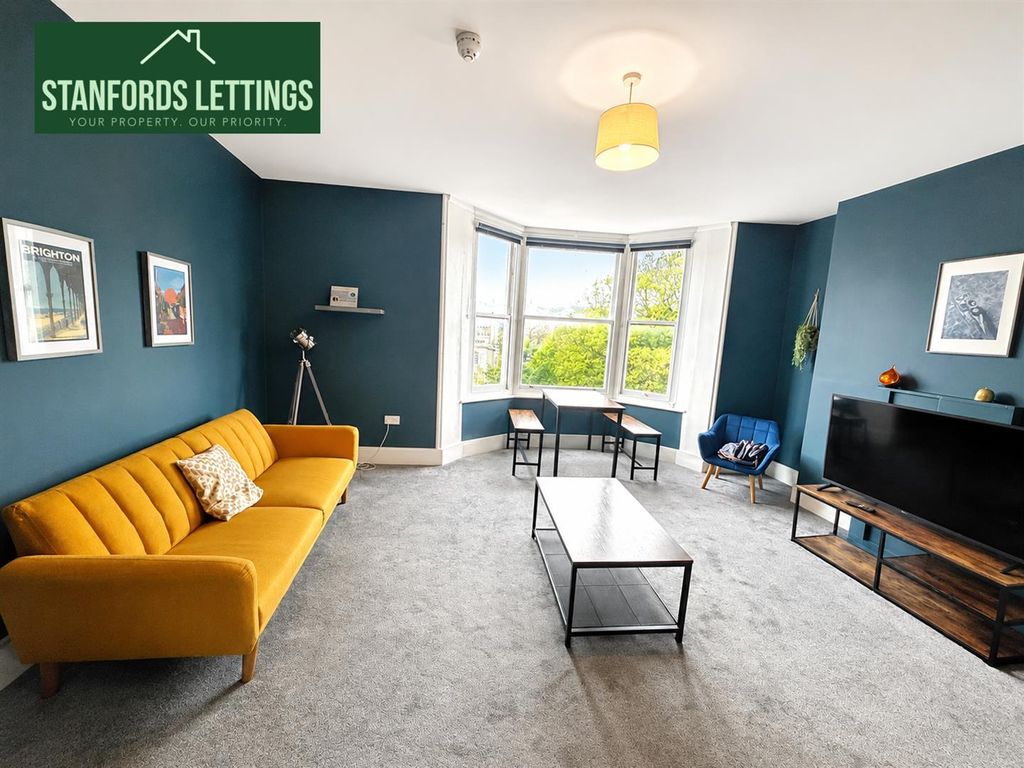Property photo 1 of 7 Lounge.Png