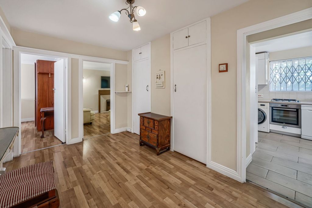 Property photo 2 of 23 Picture No. 06