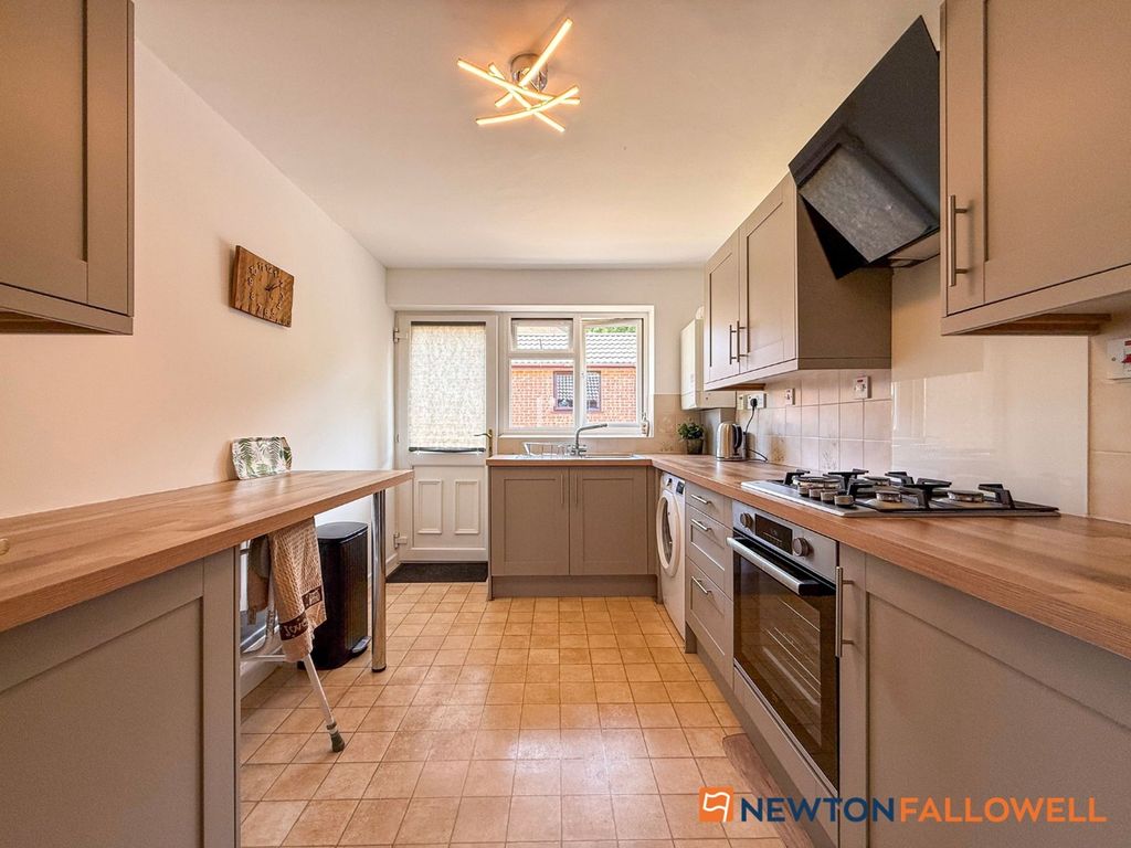 Property photo 2 of 16 Breakfast Kitchen 1