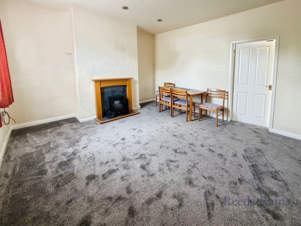 Property photo 2 of 6 Living Room