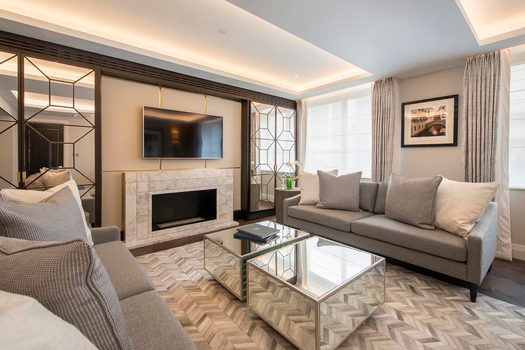 Property photo 3 of 11 Reception Room