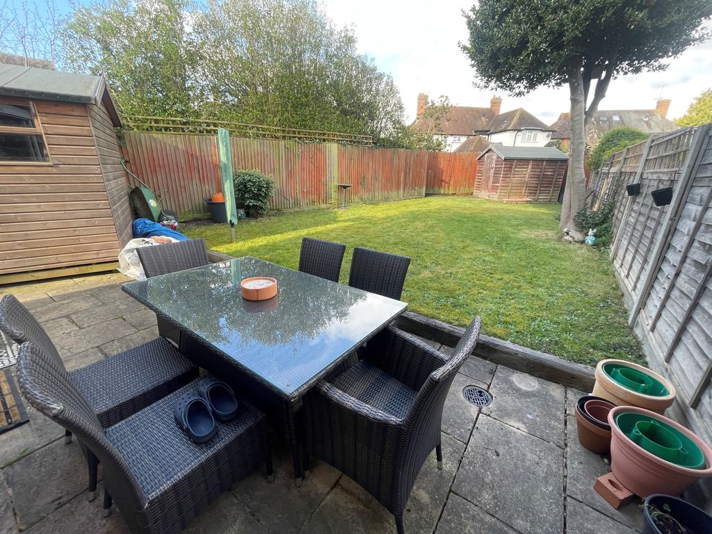 Property photo 3 of 11