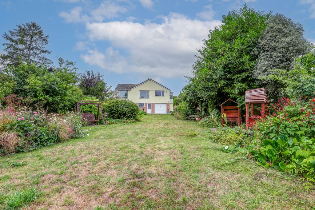 Property photo 3 of 18