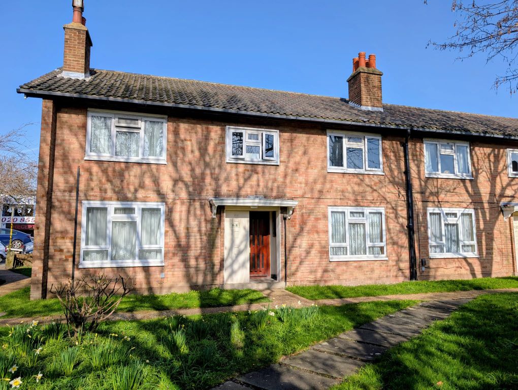 Property photo 1 of 8 Front Ent